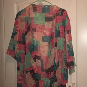 Lularoe medium Shirley cover up